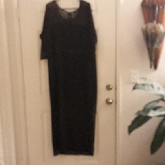 Formal long evening dress - Picture 1 of 3